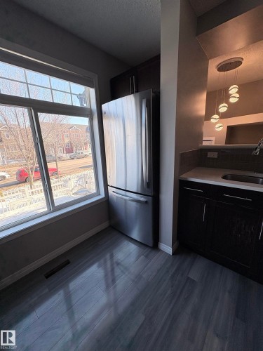 Edmonton, AB - Indoor