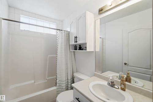 1304 Oakland Crescent, Devon, AB - Indoor Photo Showing Bathroom
