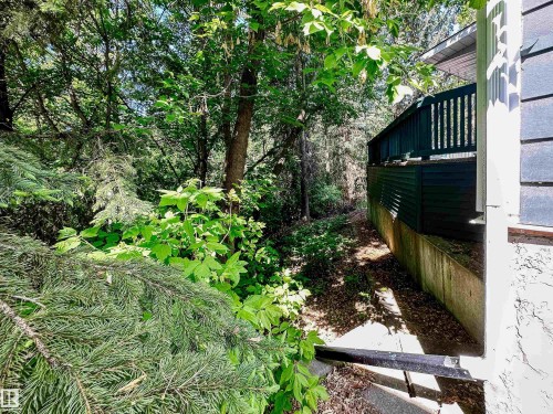 23 Flagstone Crescent, St. Albert, AB - Outdoor