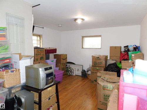 11927 67 Street, Edmonton, AB - Indoor