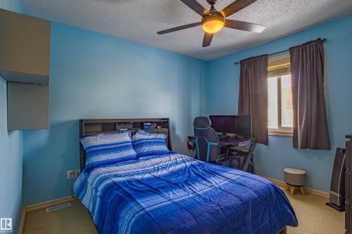 3031 Spence Wynd, Edmonton, AB - Indoor Photo Showing Bedroom