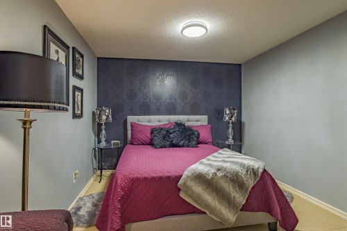 3031 Spence Wynd, Edmonton, AB - Indoor Photo Showing Bedroom