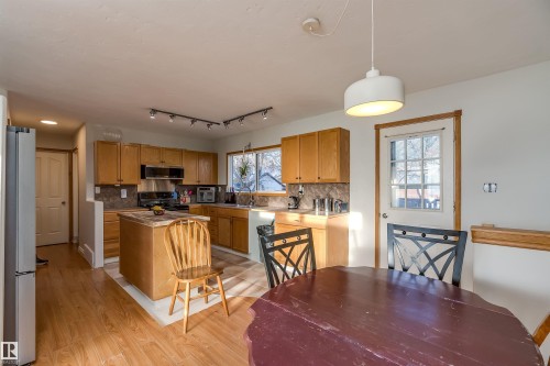 5132 49 Avenue, Onoway, AB - Indoor