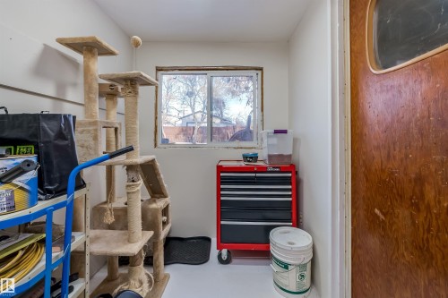 5132 49 Avenue, Onoway, AB - Indoor Photo Showing Other Room