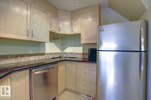 12304 108 Avenue, Edmonton, AB - Indoor Photo Showing Kitchen