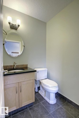 12304 108 Avenue, Edmonton, AB - Indoor Photo Showing Bathroom