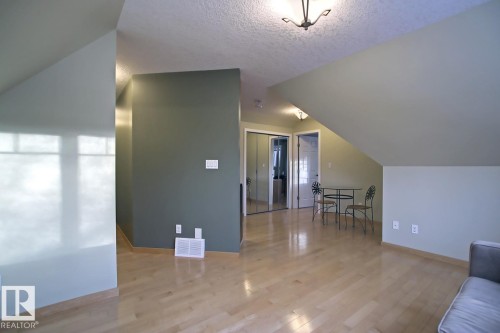 12304 108 Avenue, Edmonton, AB - Indoor Photo Showing Other Room