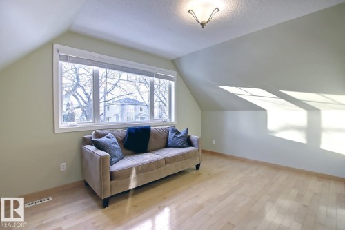 12304 108 Avenue, Edmonton, AB - Indoor