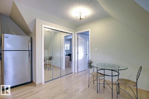 12304 108 Avenue, Edmonton, AB - Indoor