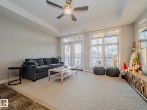 310 10808 71 Avenue, Edmonton, AB - Indoor Photo Showing Living Room