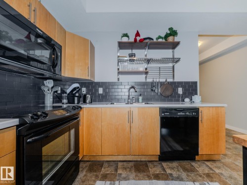 310 10808 71 Avenue, Edmonton, AB - Indoor Photo Showing Kitchen