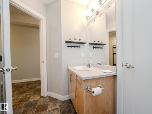 310 10808 71 Avenue, Edmonton, AB - Indoor Photo Showing Bathroom