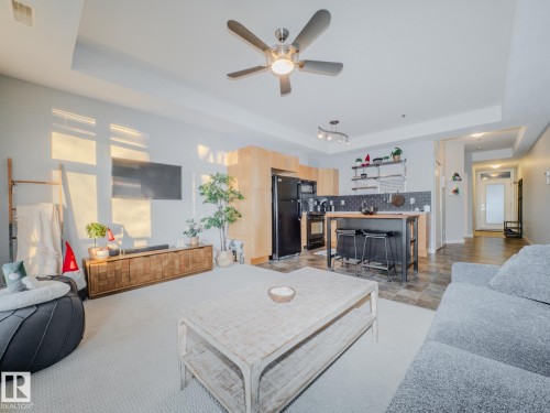 310 10808 71 Avenue, Edmonton, AB - Indoor Photo Showing Living Room