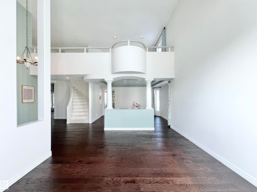 316 Burton Road, Edmonton, AB - Indoor Photo Showing Other Room