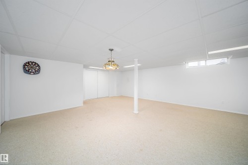 316 Burton Road, Edmonton, AB - Indoor