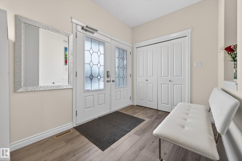 7507 Speaker Way, Edmonton, AB - Indoor Photo Showing Other Room