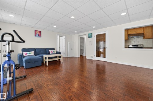 7507 Speaker Way, Edmonton, AB - Indoor