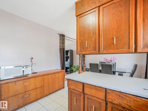 16531 116 Street, Edmonton, AB - Indoor Photo Showing Kitchen