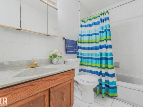 16531 116 Street, Edmonton, AB - Indoor Photo Showing Bathroom