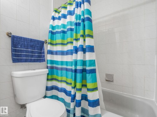 16531 116 Street, Edmonton, AB - Indoor Photo Showing Bathroom