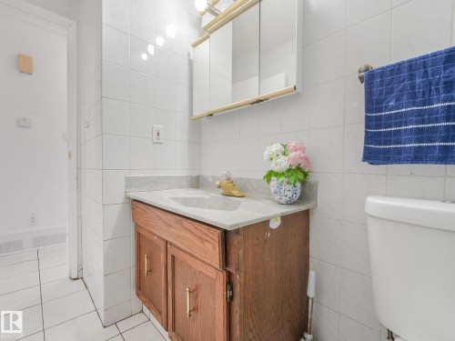 16531 116 Street, Edmonton, AB - Indoor Photo Showing Bathroom