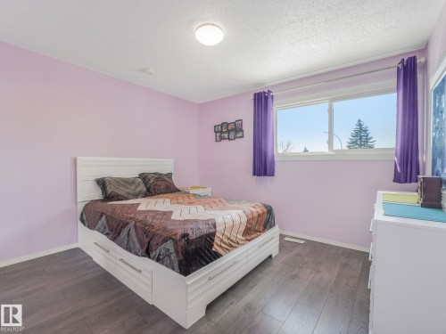 16531 116 Street, Edmonton, AB - Indoor Photo Showing Bedroom