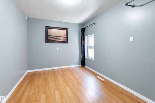 12742 Fort Road, Edmonton, AB - Indoor Photo Showing Other Room