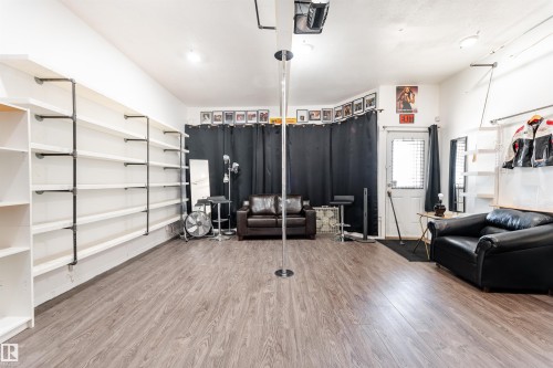 12742 Fort Road, Edmonton, AB - Indoor