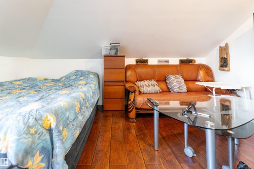 12742 Fort Road, Edmonton, AB - Indoor Photo Showing Bedroom