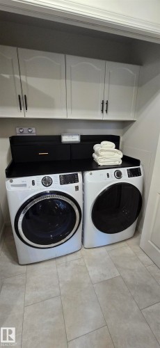 1034 Carter Crest Road, Edmonton, AB - Indoor Photo Showing Laundry Room