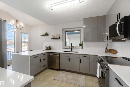1034 Carter Crest Road, Edmonton, AB - Indoor Photo Showing Kitchen With Upgraded Kitchen
