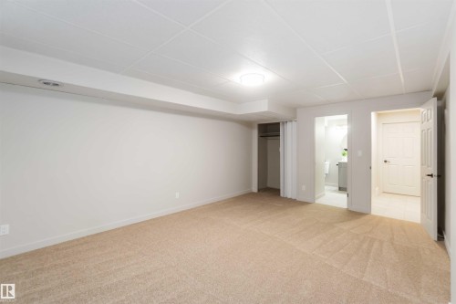 1034 Carter Crest Road, Edmonton, AB - Indoor Photo Showing Other Room