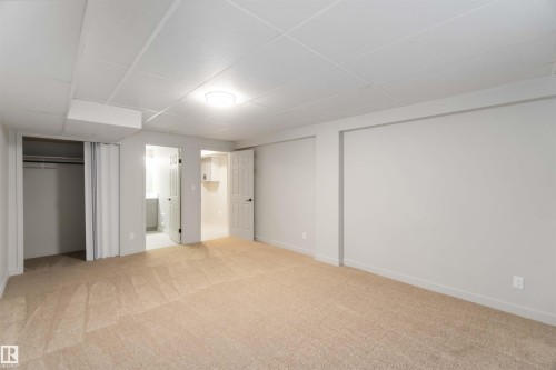 1034 Carter Crest Road, Edmonton, AB - Indoor Photo Showing Other Room