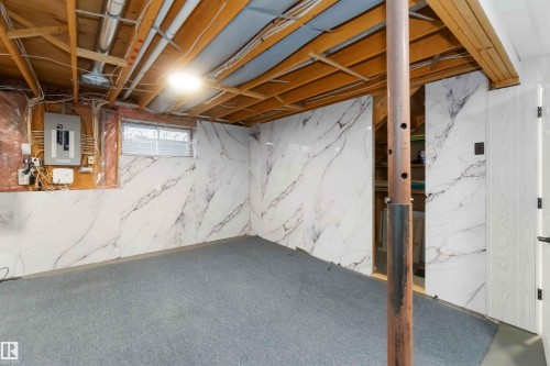1034 Carter Crest Road, Edmonton, AB - Indoor Photo Showing Basement