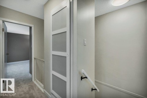 116 Kaskitayo Crest, Edmonton, AB - Indoor Photo Showing Other Room