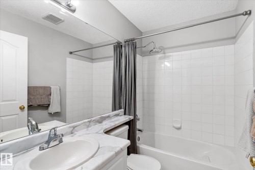 141 17447 98A Avenue, Edmonton, AB - Indoor Photo Showing Bathroom