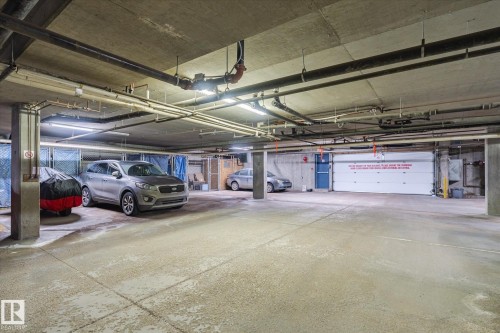 141 17447 98A Avenue, Edmonton, AB - Indoor Photo Showing Garage