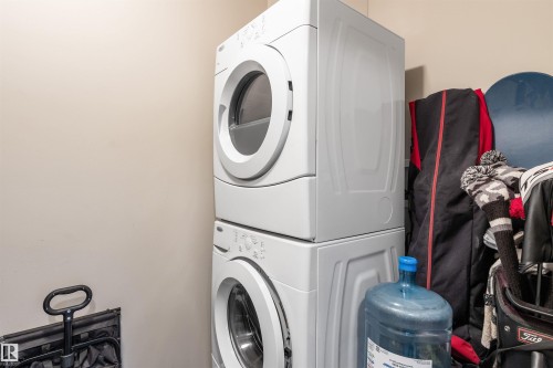 403 2204 44 Avenue, Edmonton, AB - Indoor Photo Showing Laundry Room