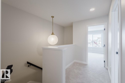 2635 62 Street, Edmonton, AB - Indoor Photo Showing Other Room