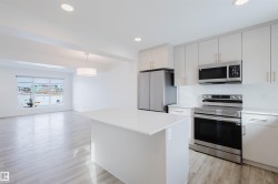 2 1237 KESWICK Drive  Edmonton, AB T6W 5P2