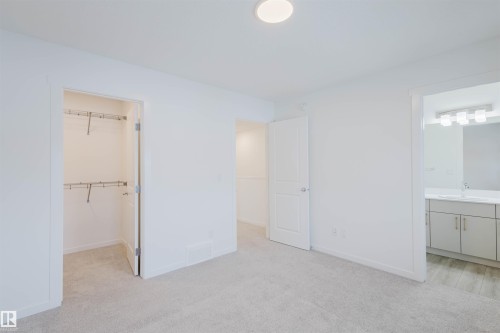 2 1237 Keswick Drive, Edmonton, AB - Indoor Photo Showing Other Room