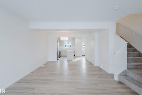 2 1237 Keswick Drive, Edmonton, AB - Indoor Photo Showing Other Room