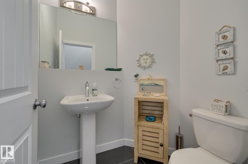 35 723 172 Street, Edmonton, AB - Indoor Photo Showing Bathroom
