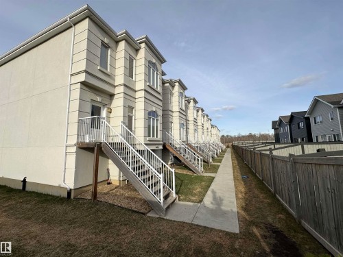 35 723 172 Street, Edmonton, AB - Outdoor