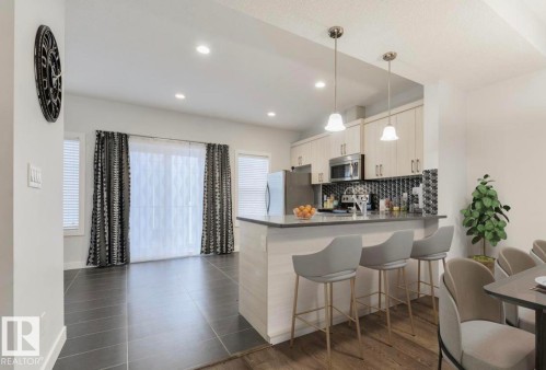 35 723 172 Street, Edmonton, AB - Indoor