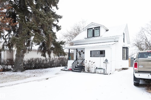 9819 106 Street, Westlock, AB - Outdoor