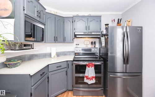 9819 106 Street, Westlock, AB - Indoor Photo Showing Kitchen