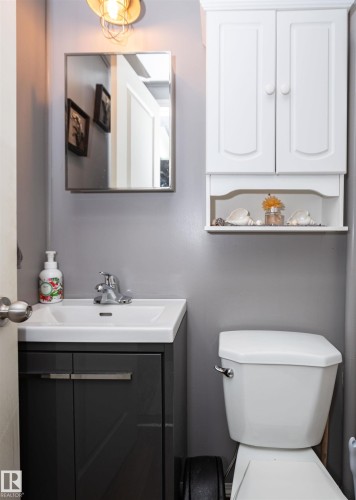 9819 106 Street, Westlock, AB - Indoor Photo Showing Bathroom