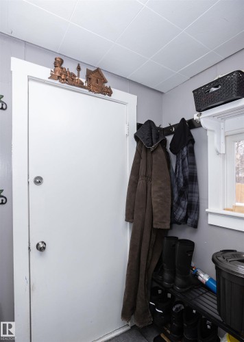 9819 106 Street, Westlock, AB - Indoor