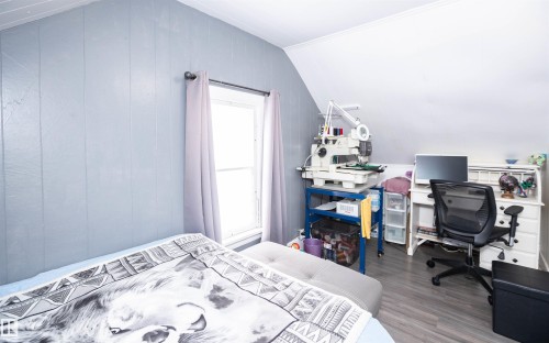 9819 106 Street, Westlock, AB - Indoor Photo Showing Bedroom